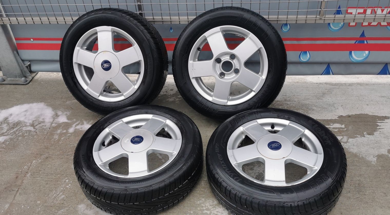 Oryginalne alufelgi koła Ford 4x108 6j r15 et 52,5 otwór 63,4