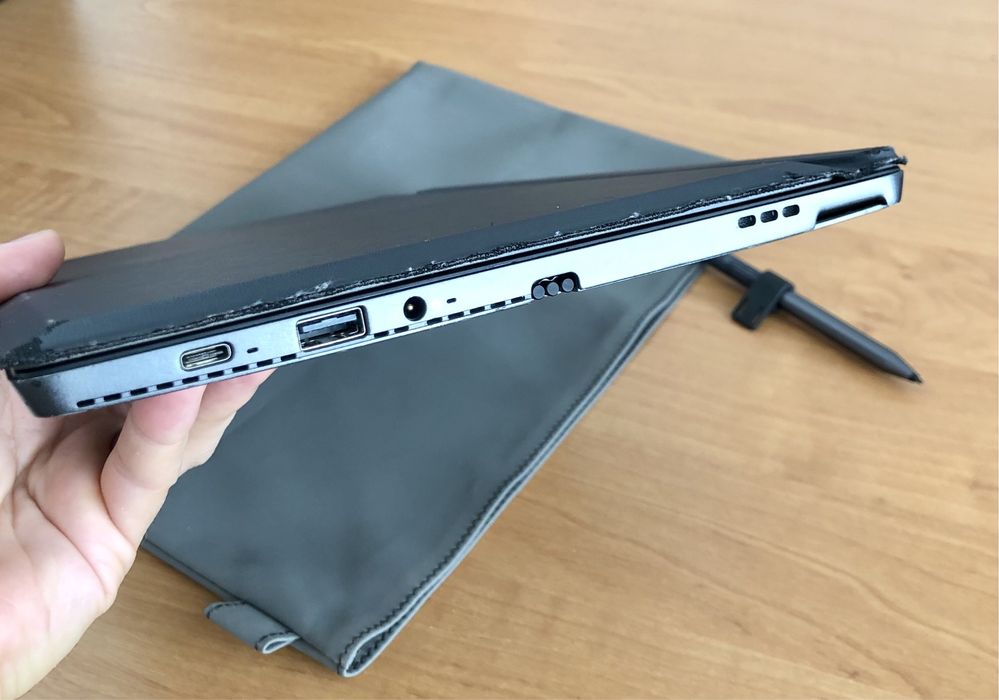 Планшет-ноутбук Lenovo MIIX 520-12IKB