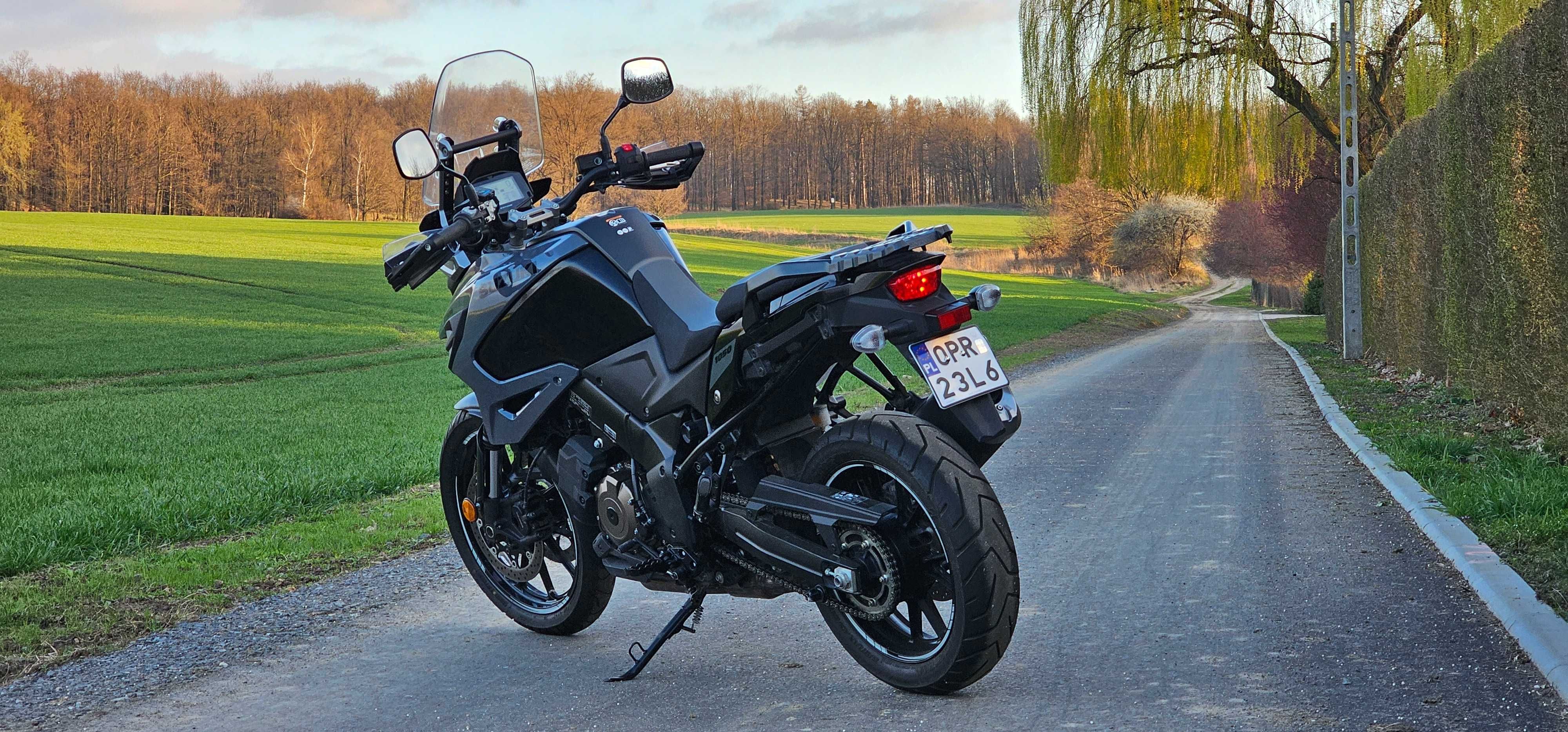 Suzuki DL1050 V-STROM