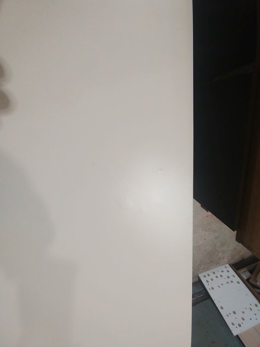 Стол.   кухонный