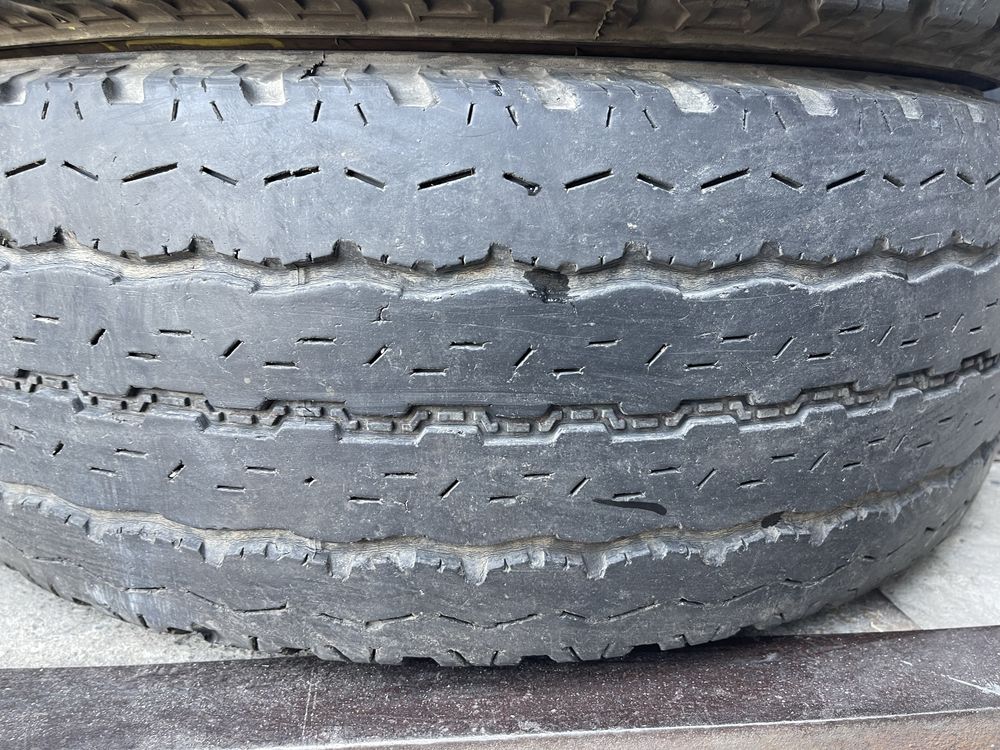 Шины 225/70 R15C Bridgestone б/у пара лето U3