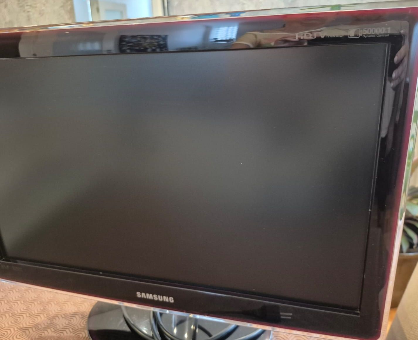 Monitor / TV Samsung T2270HD