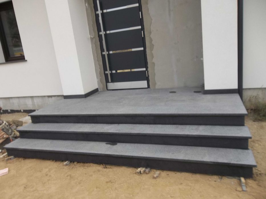 Schody zewnętrzne, wewnętrzne stopnica, podstopień granit, piaskowiec,