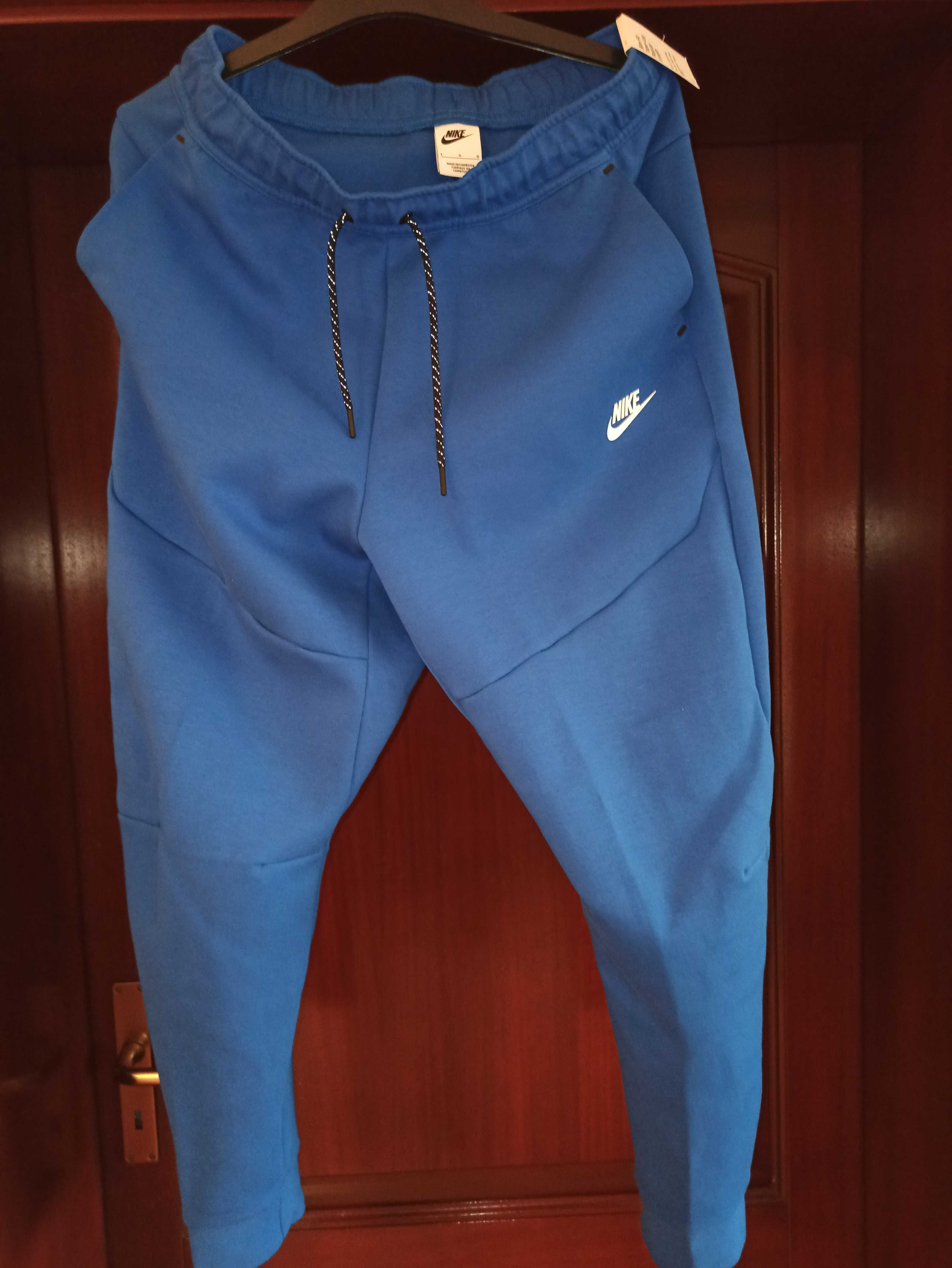 (r. L) SPODNIE dresowe męskie NIKE SPORTSWEAR TECH FLEECE DV0538,-480