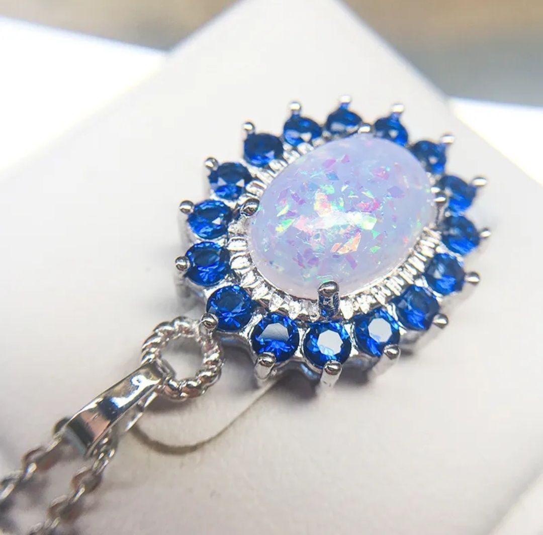 Naszyjnik damski Opal z kryształami Swarovskiego + 2 typy łańcuszków