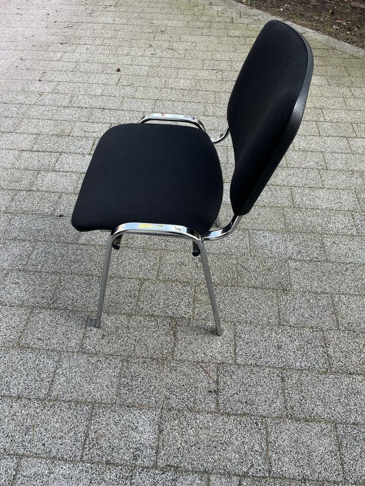 Krzesło czarne metalowe