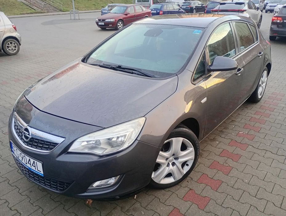 Opel Astra Przyzwoite auto za sensowne pieniądze