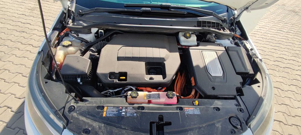 Продам Chevroet Volt 2013 года Плагин Гибрид отличное состояние.
