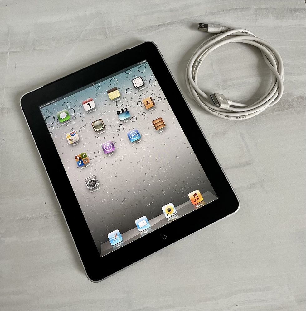 iPad 1,  Model A1337, 64 GB, Wi-Fi, Sim-карт, зарядка. Потребує ремонт