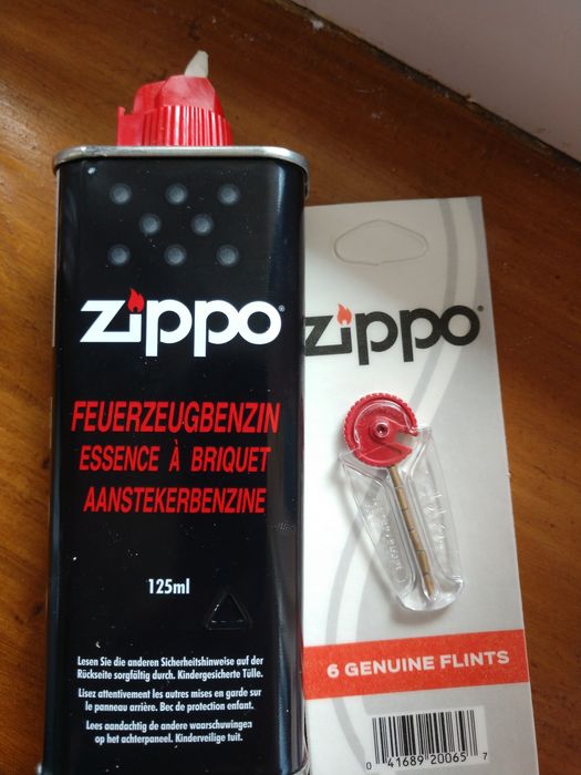Комплект - Бензин zippo  + Кремінь оригинал+ фітіль китай+вата.