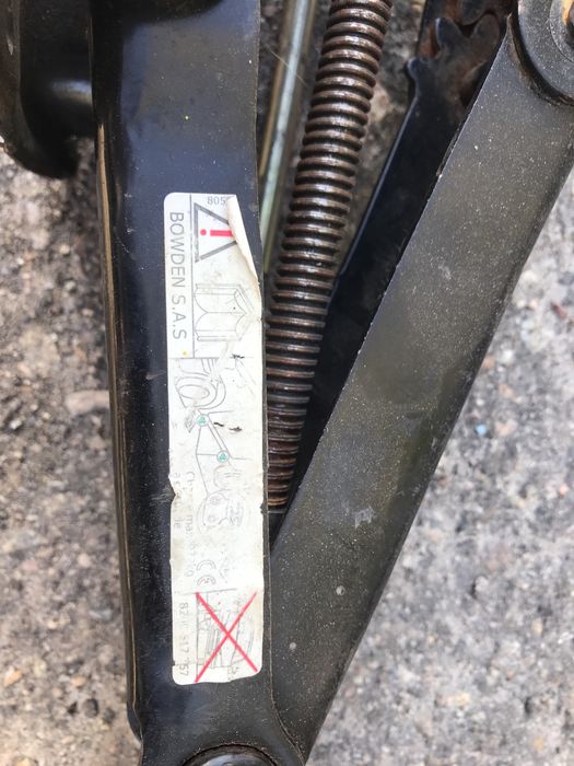 Продам домкрат