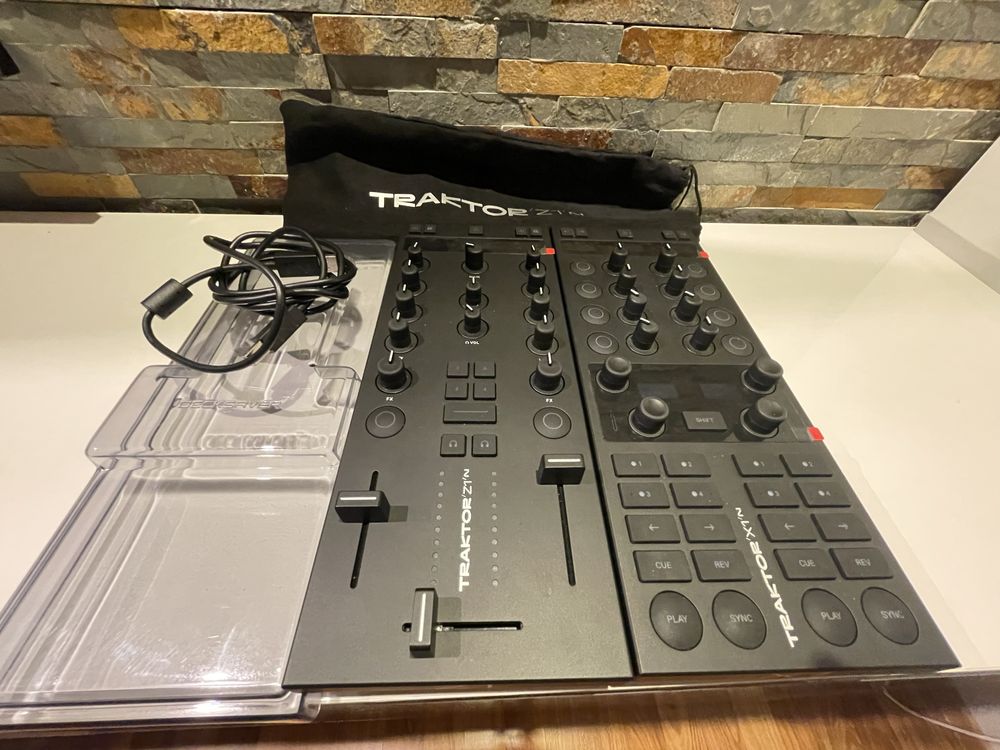 Native Instruments Traktor Kontrol Z1 X1 MK3