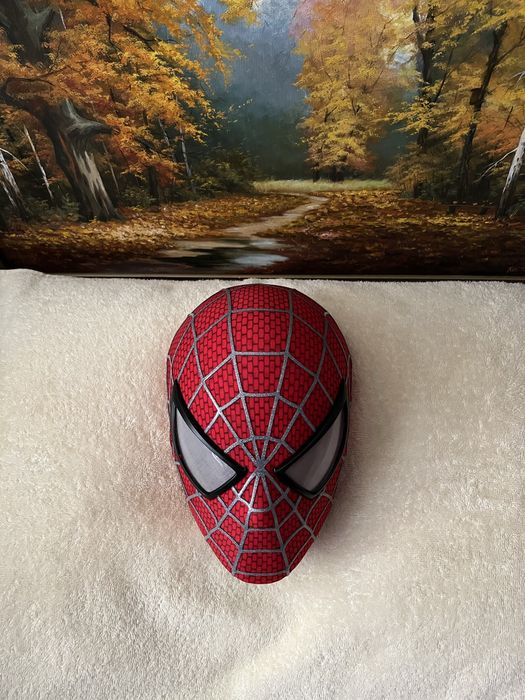 Маска Человека-Паука