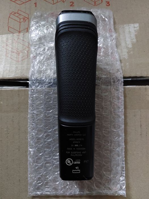 Новий тример Philips Norelco 5000 серії | Без лез та комплекту!