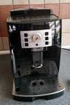Ekspres ciśnieniowy do kawy DeLonghi Magnifica S.