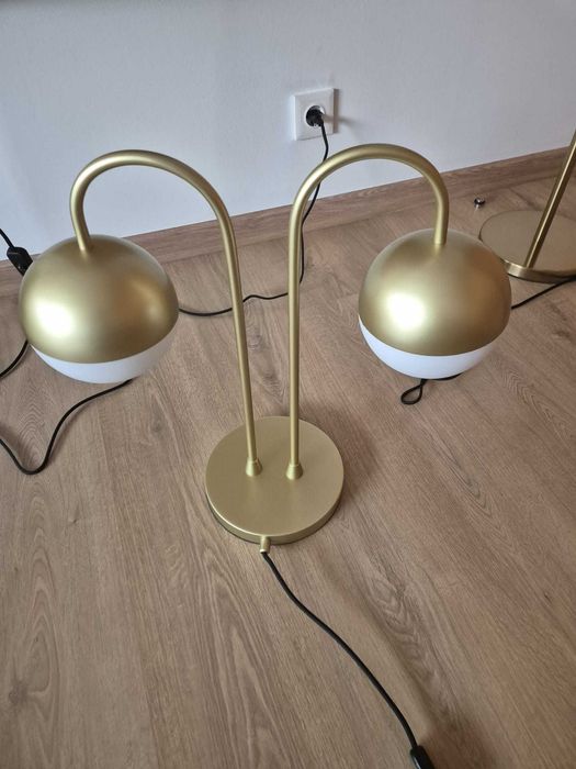 Candeeiro design dourado