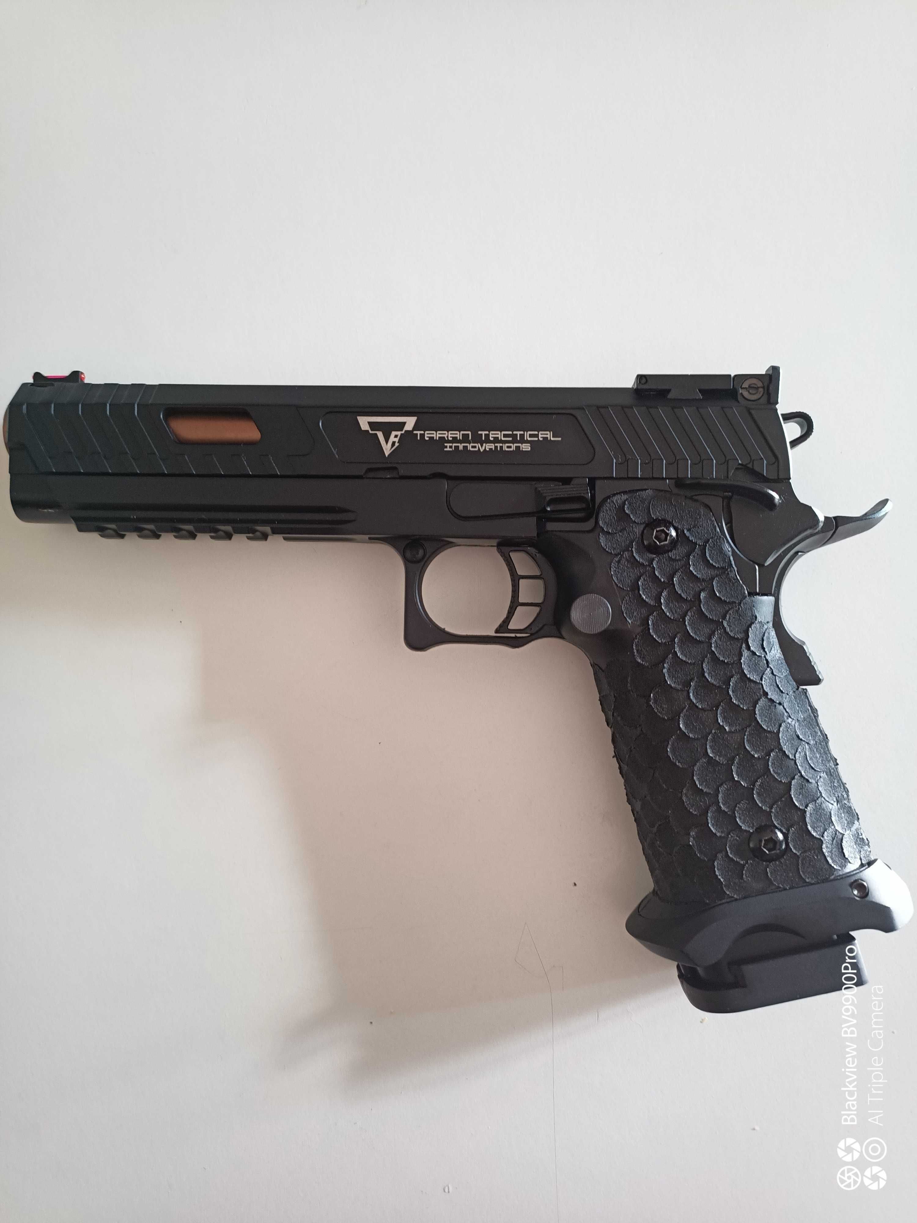 Combat master gbb da army armament com 3 mags