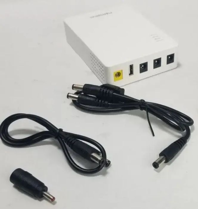 Дбж Безперебійник для роутера міні-UPS MARSRIVA  KP3 ємністю 10000mAh