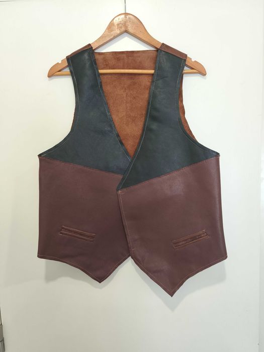 Colete em couro (feito à mão)