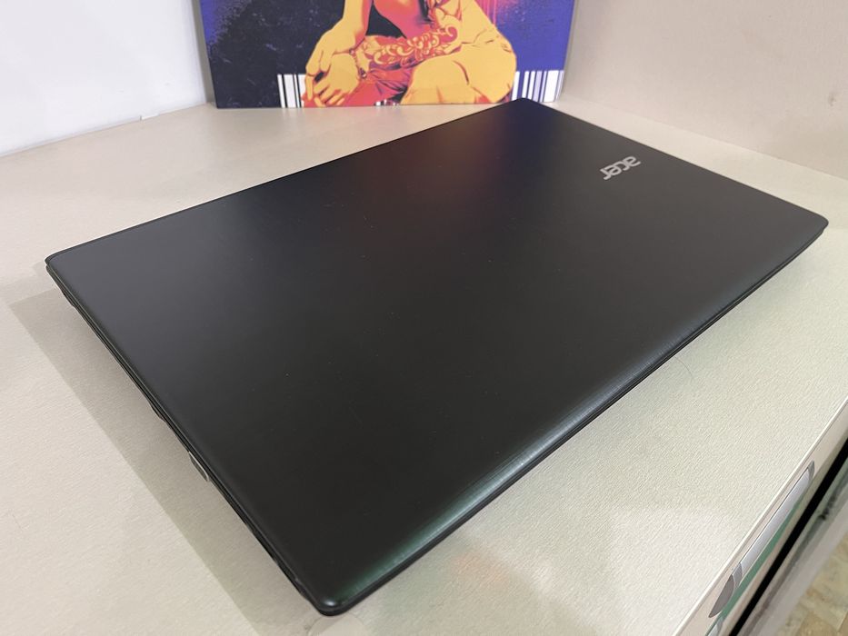 Ноутбук 15.6" Acer Aspire E15 на Intel i5-7200U с 8ОЗУ/256SSD/HD