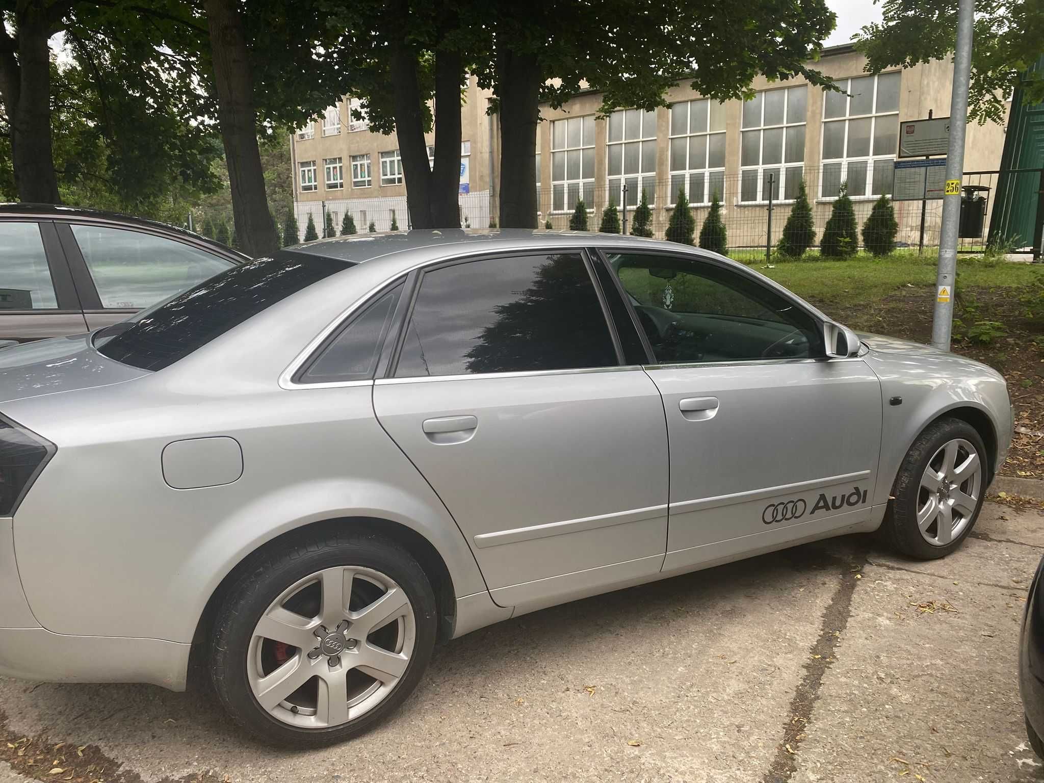 Sprzedam /  Audi A4 B6 2.0 / Zadbany/ Doinwestowany /
