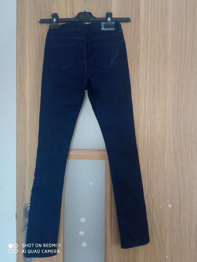 Nowe jeansy Slim, rozm 131-143cm