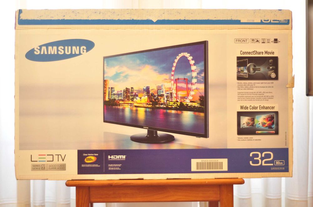 televisão LED Samsung 32" em excelente estado como nova