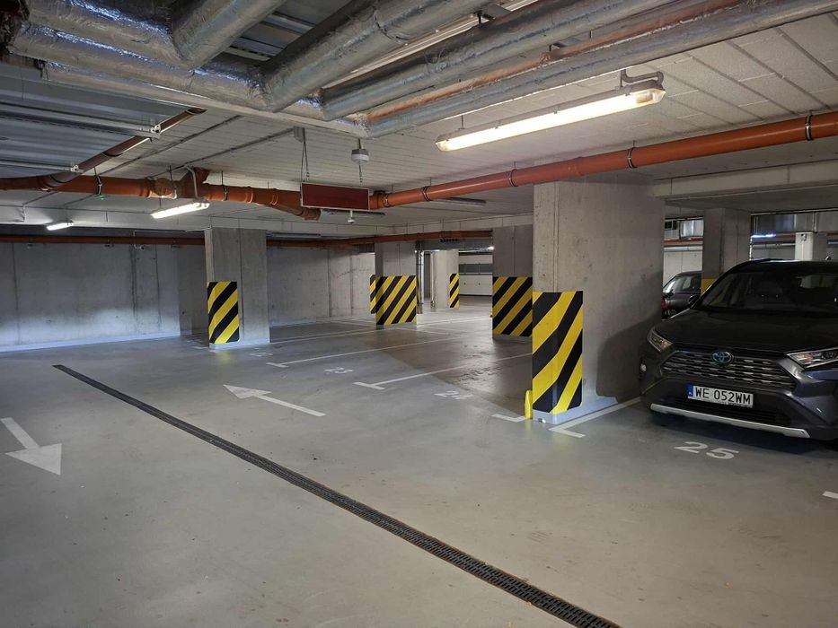 Miejsce postojowe w garażu poddziemnym