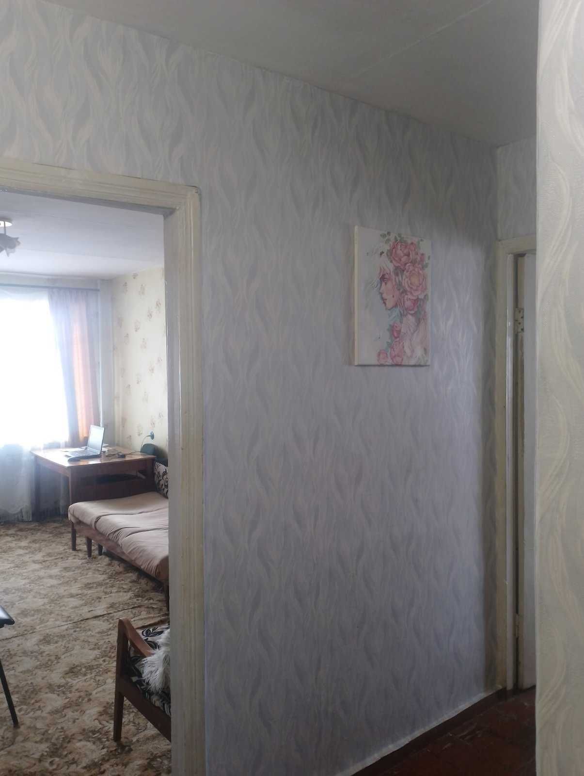 Продам квартиру . 2-х/комнатную