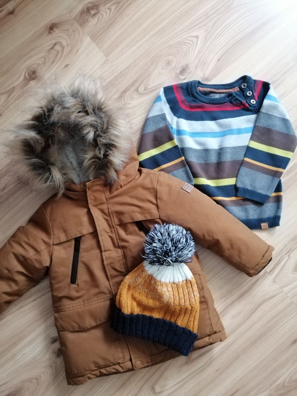 Kurtka, parka zimowa Reserved, rozmiar 92 + dodatki