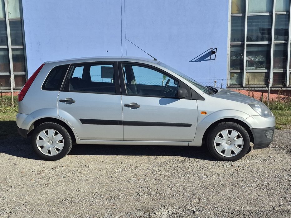 Ford fiesta 1.3 benzyna