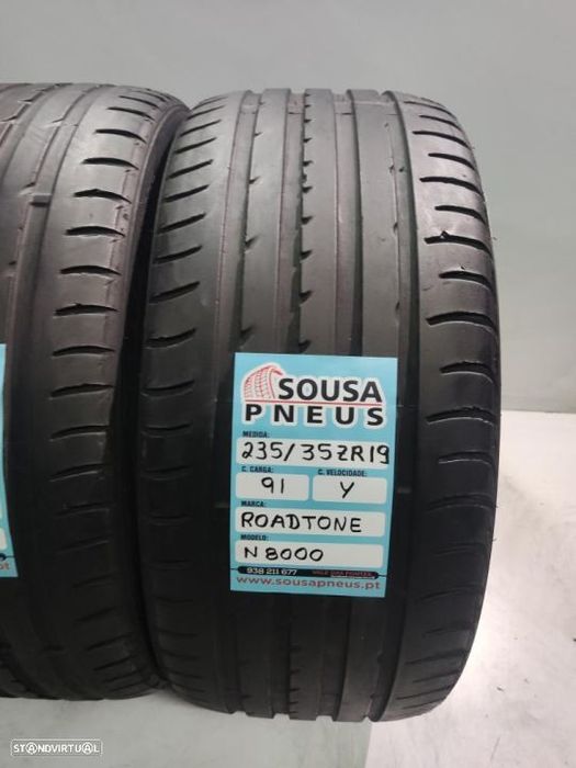 2 pneus semi novos 235-35r19 roadstone - oferta dos portes