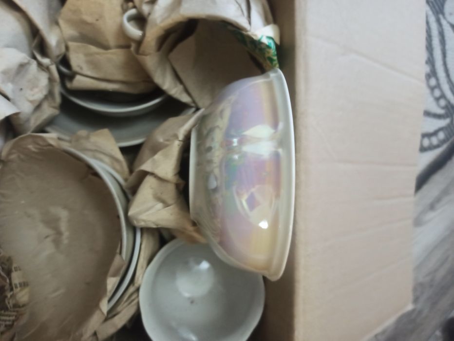 Посуд різноманітний