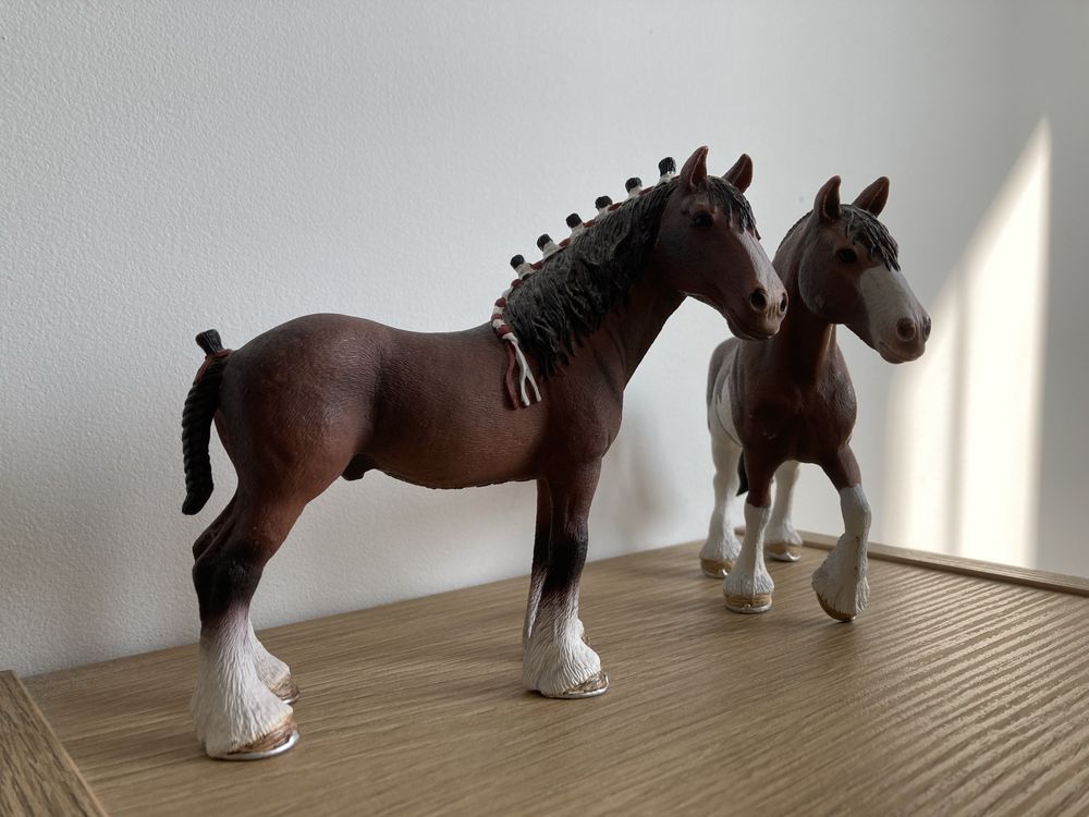 Figurki koni Schleich