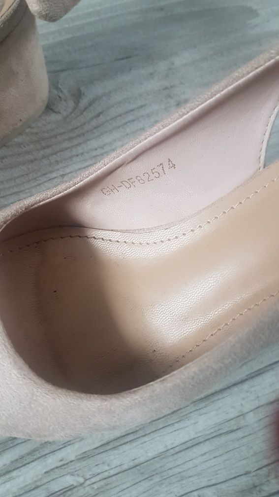 Buty DeeZee rozm. 36