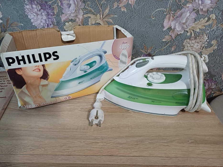 Продам утюг philips