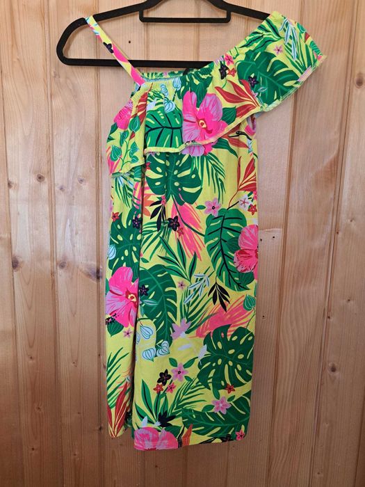 Koszulka z falbankami