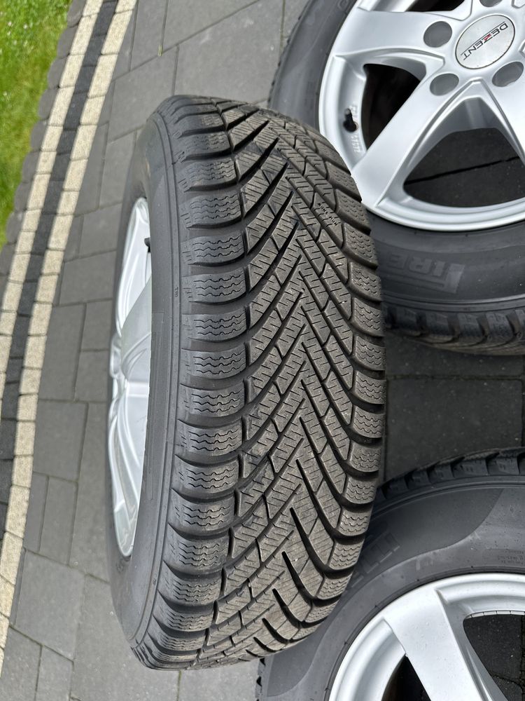 зимова гума Pirelli Cinturato 195/65 R15 + диски Dezent 5x112