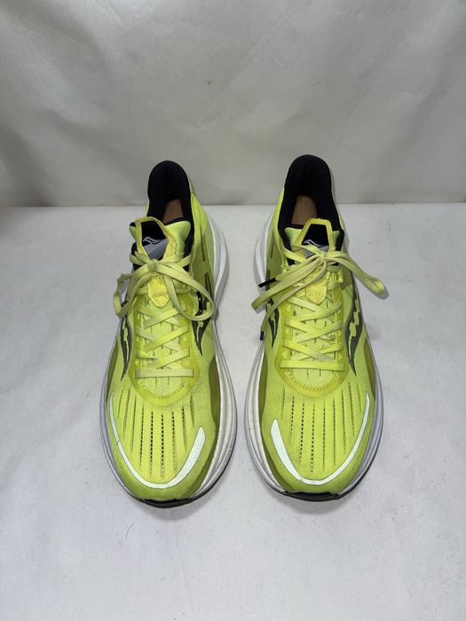 Топові бігові кросівки Saucony Tempus “Acid Green” розмір  44