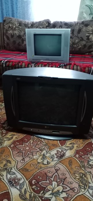 Телевізори в робочому стані.