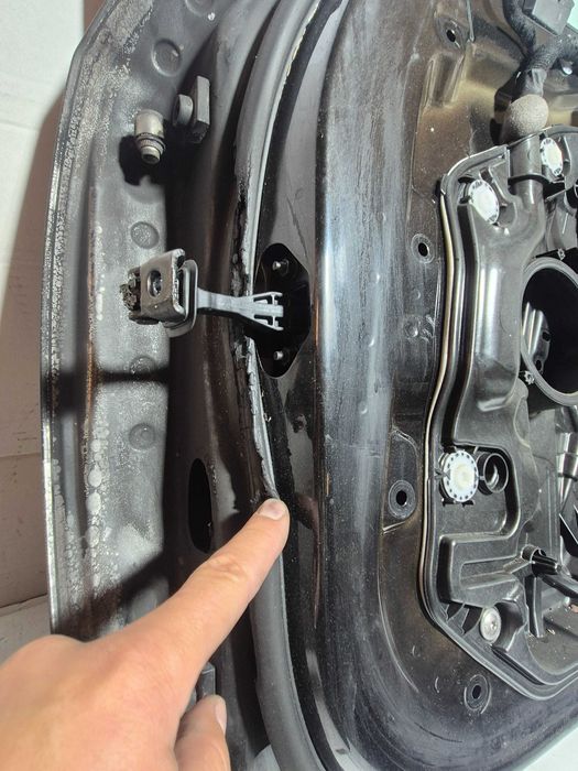 Bmw g20 drzwi prawe przednie kompletne szyba kolor 475