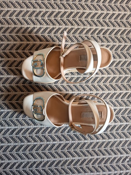 Sandálias liujo tamanho 37