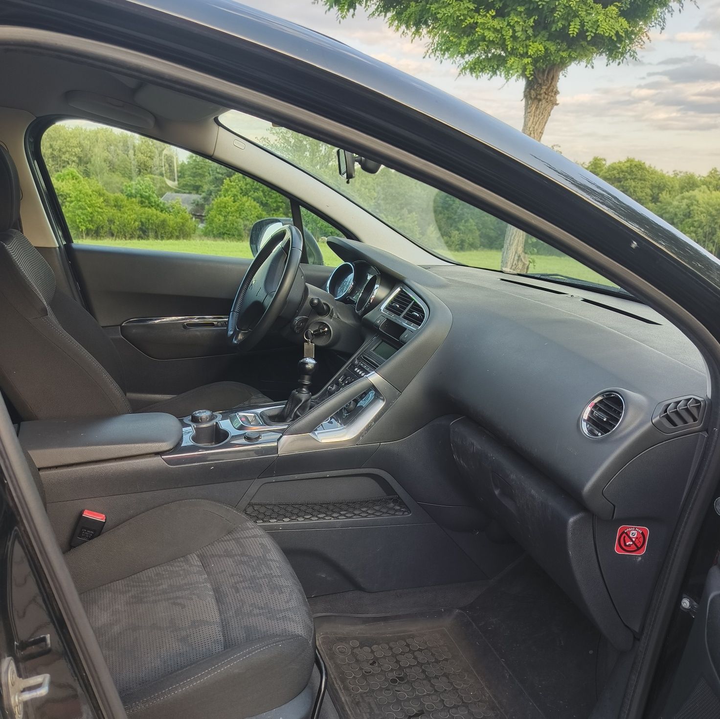 Peugeot 3008 z 2010 roku