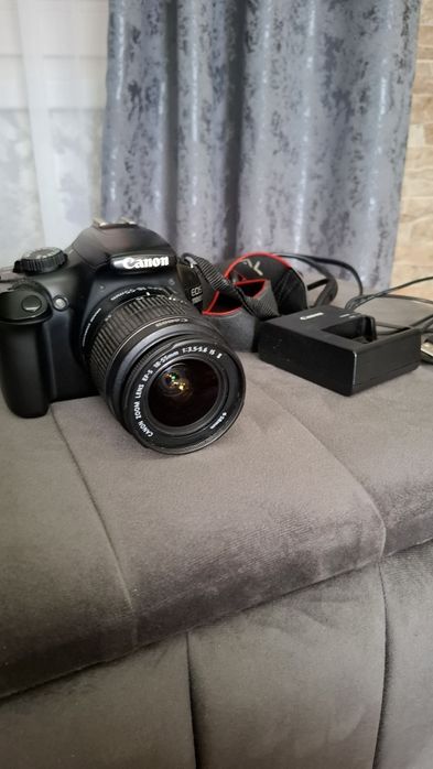 Продам фотоапарат Canon 1100d+об'єктив 18-55