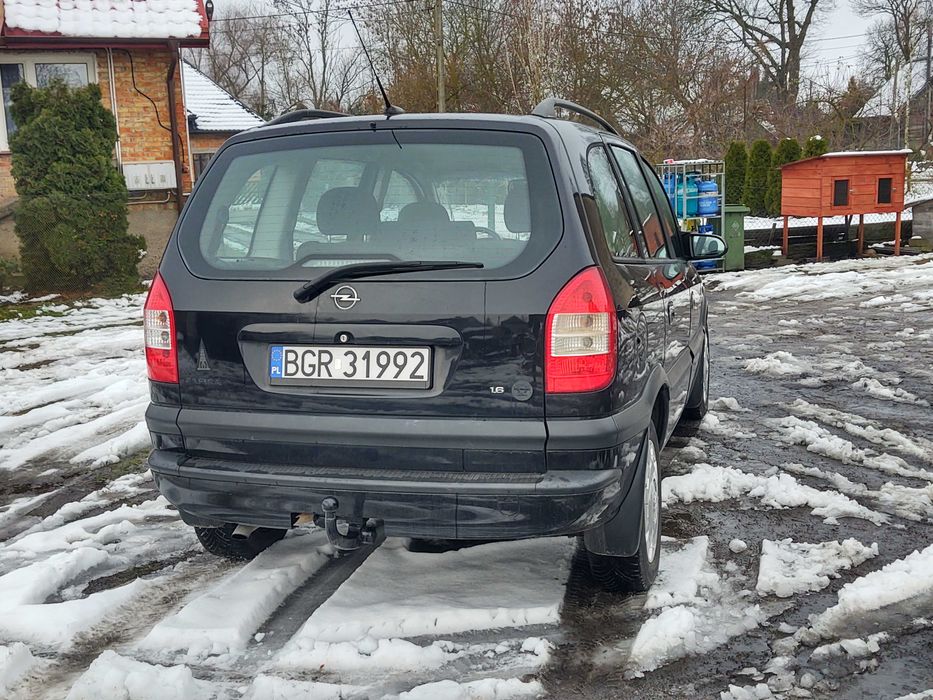 Opel Zafira, 7 osobowa, Klimatyzacja, Hak.