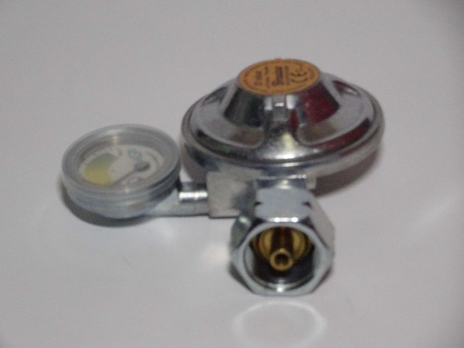 REDUKTOR gazowy z MANOMETREM  37mbar 1,5kg/h  BRADAS (RG A310IE-M)