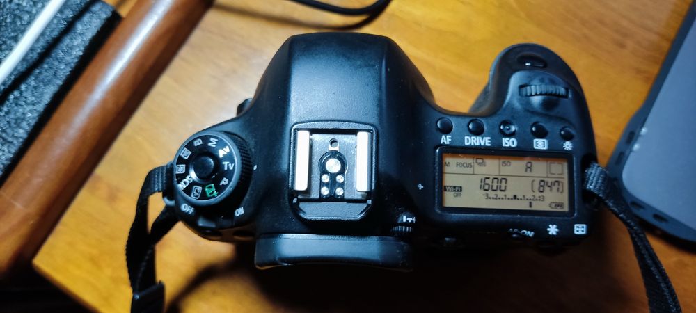 Canon EOS 6D em muito bom estado