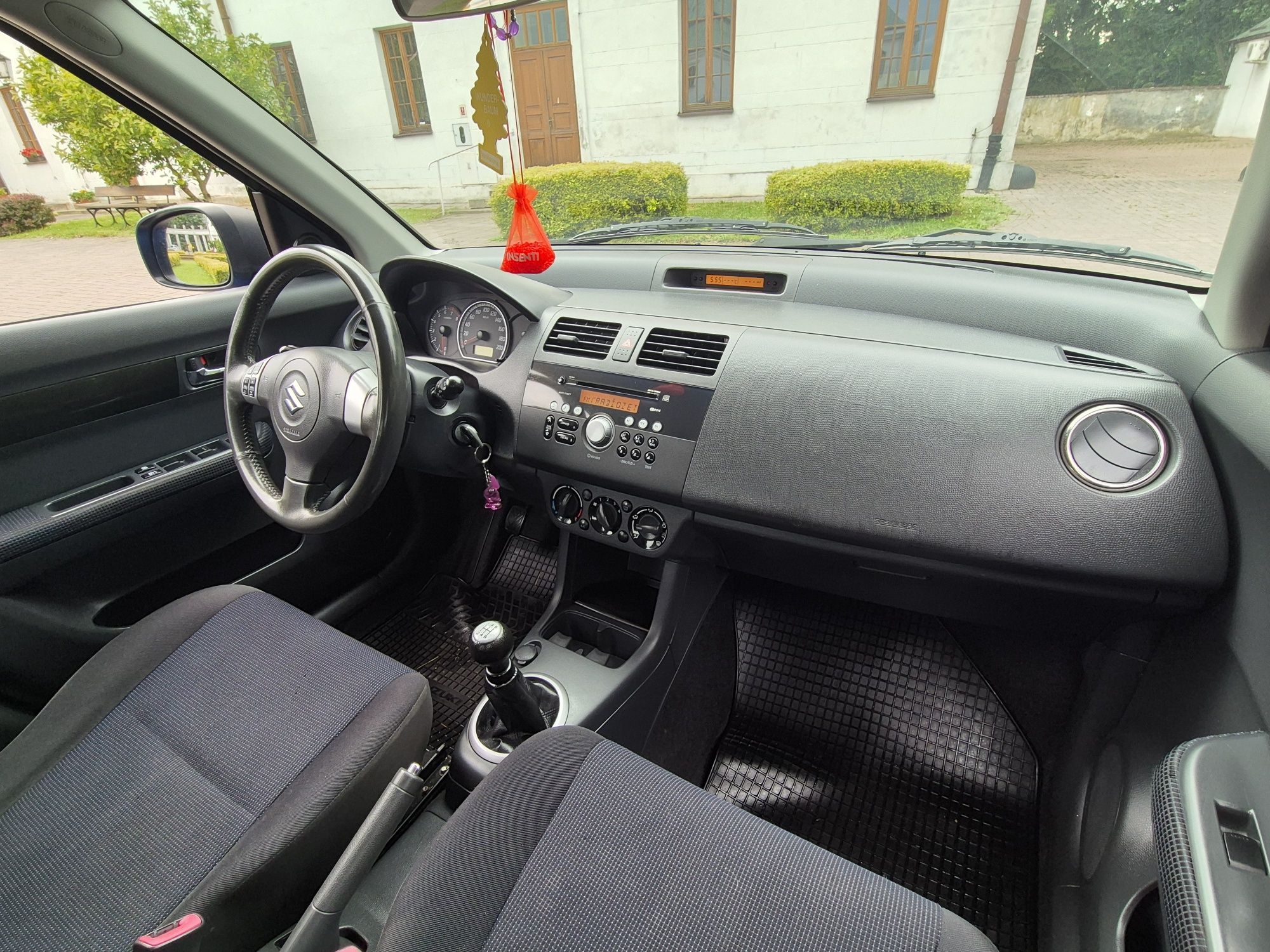 Suzuki Swift 1.3 92KM  benzyna 5 drzwi