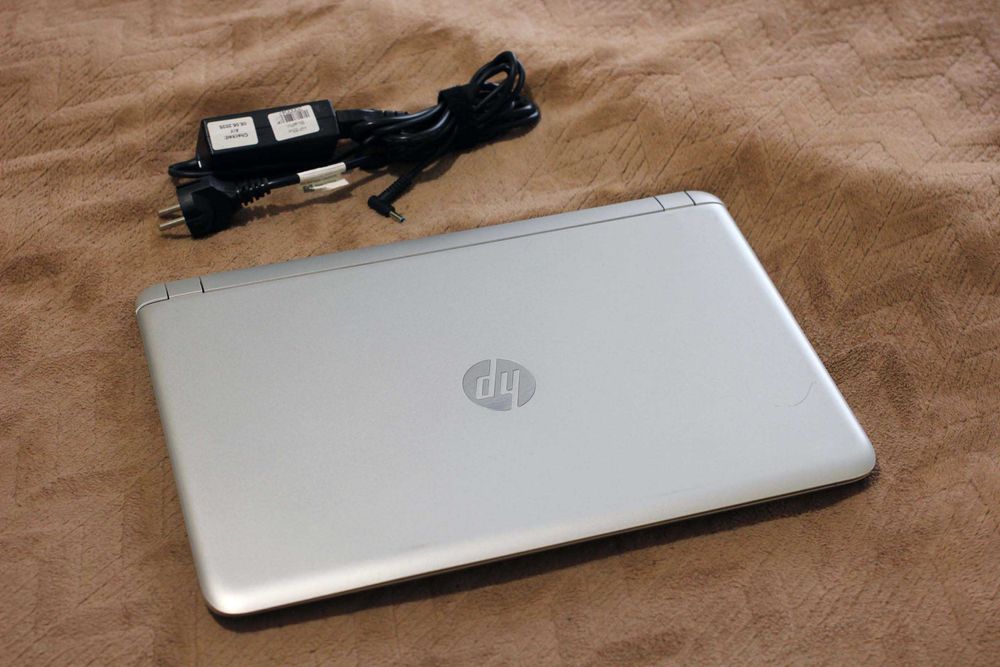 HP Pavilion 15/AMD A6-6310 4x/Video2GB/8GB/HDD1TB/АКБ4ч/15.6 СЕНСОР!