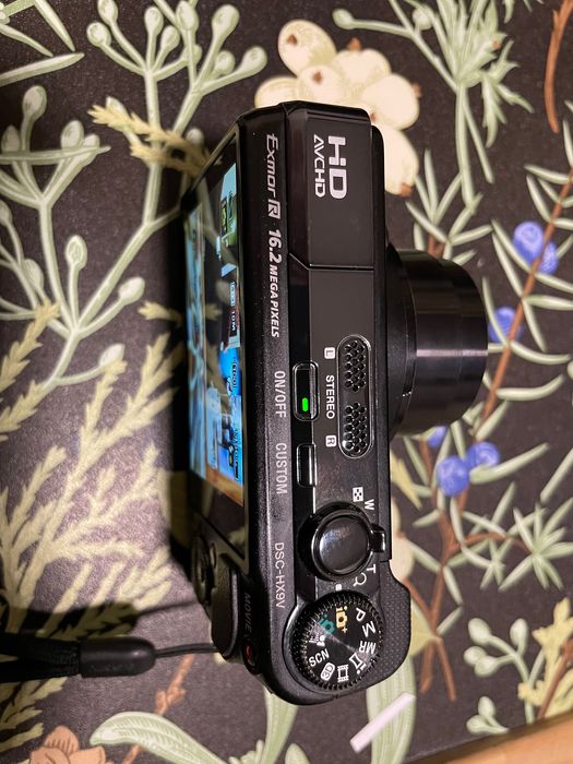 Vintage Aparat SONY cybershot DSC-HX9V